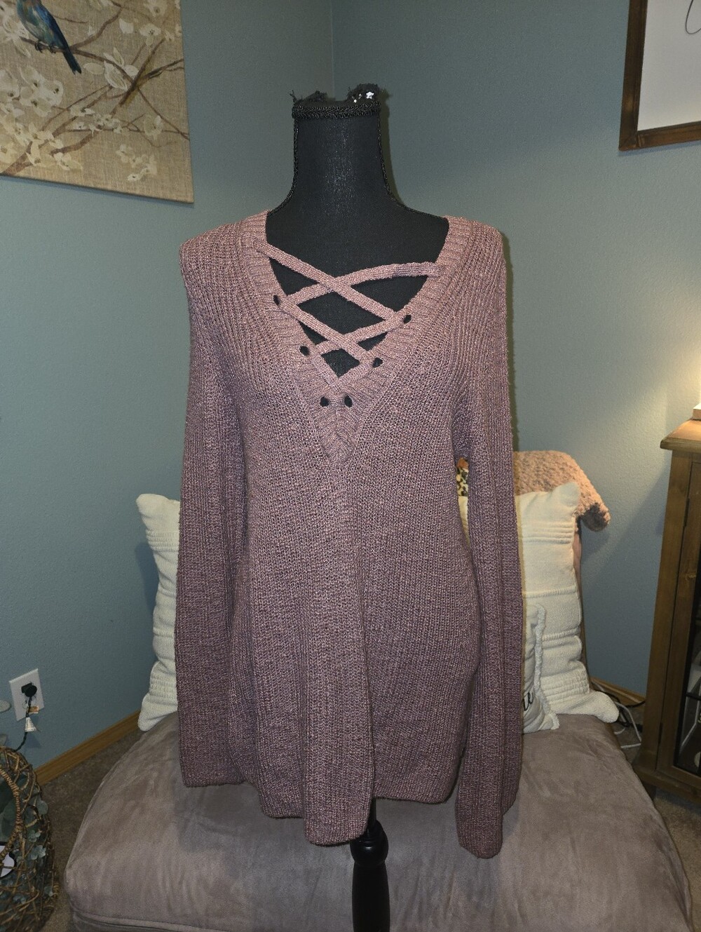 NWT American Eagle Outfitters Mauve Crisscross V-Neck Sweater
